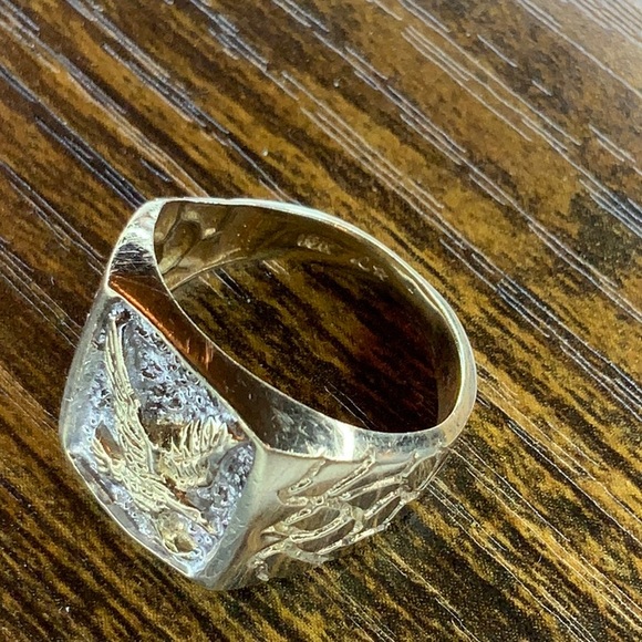 Men 10kt Gold Eagle Ring with Diamond Chip Accents - Size 8 - Picture 7 of 11